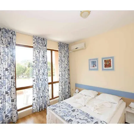 Апартамент One-bedroom In